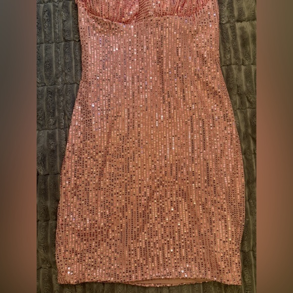 Sparkling Pink Sequin Halter Mini Dress NWOT - Picture 4 of 12